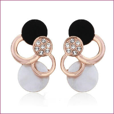 18K Gold Plated Black And White Shell Earrings