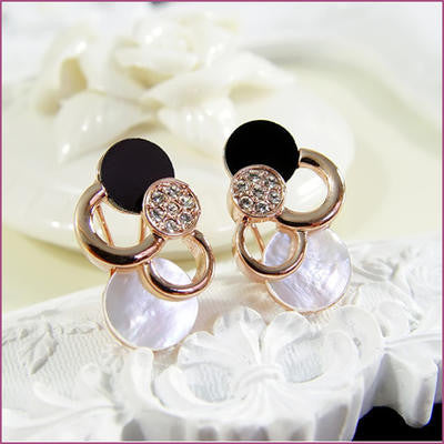 18K Gold Plated Black And White Shell Earrings